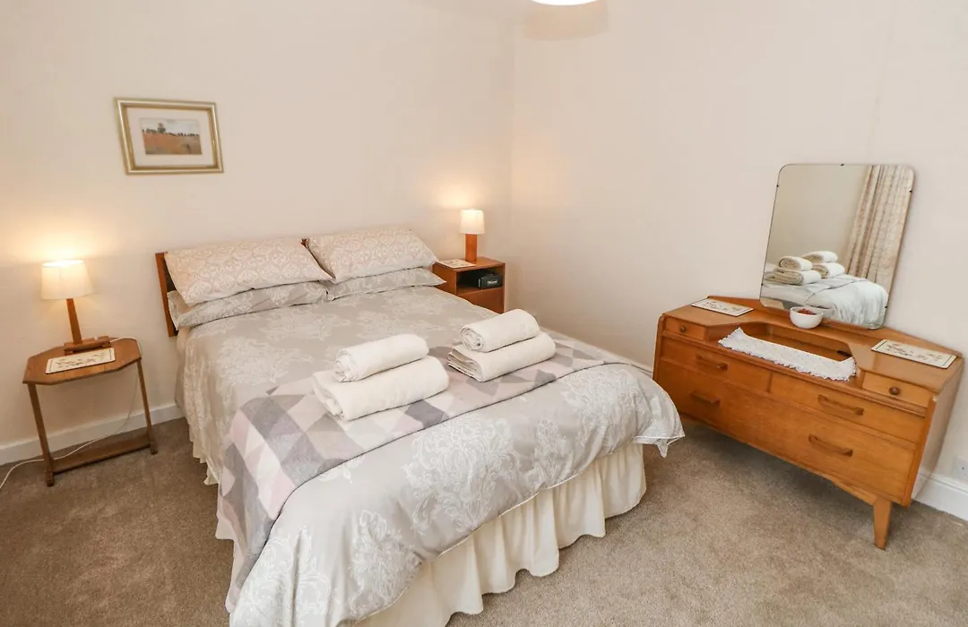 Nook Farm Holiday Cottage-1